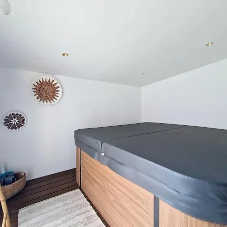 Maison Avec Jacuzzi *